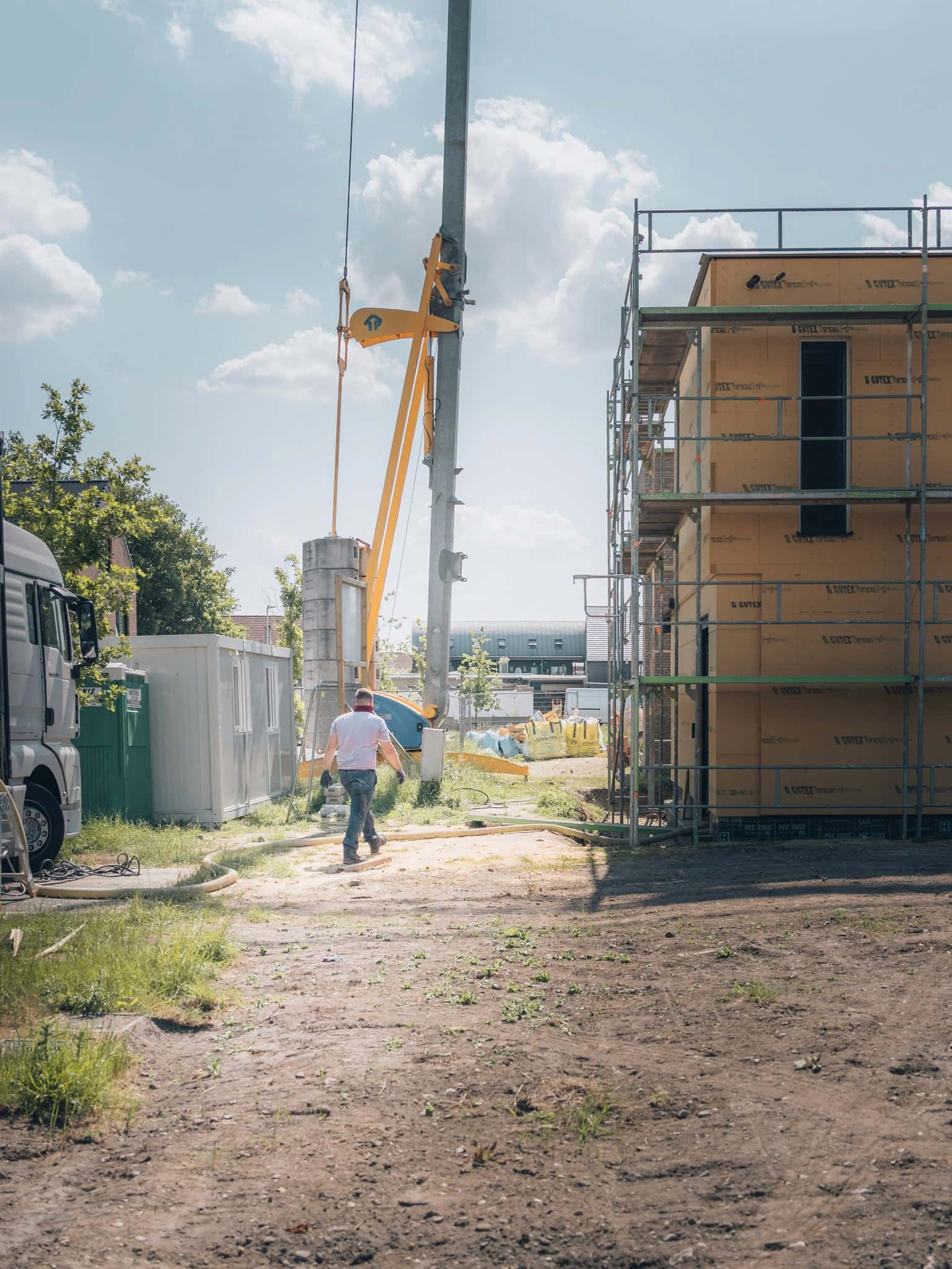 kraan plaatst houtskeletbouw, graffo fotografie